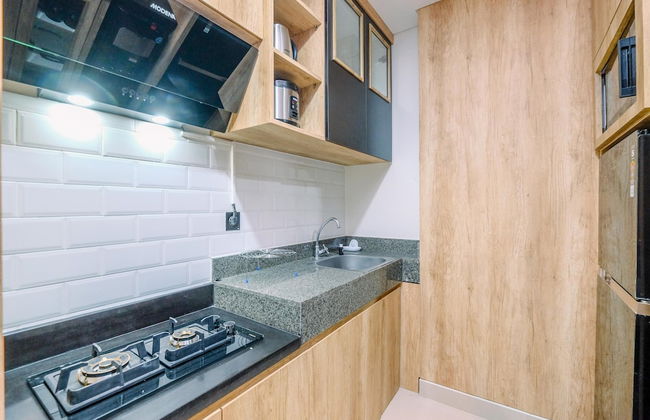 Modern Look And Comfy 2Br Transpark Cibubur Apartment - Foto 15