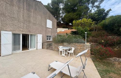 Charmant T2 avec terrasse, piscine et jardin - Foto 28
