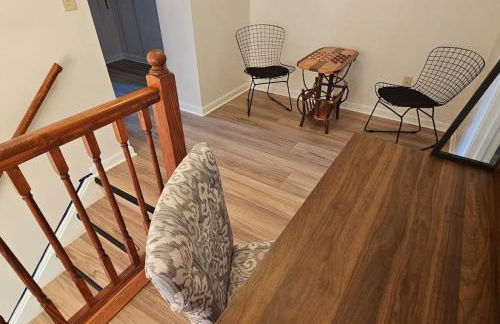 GameRoom, HotTub, Piano, 5mi to OldManCave - Hocking Hills Copper House - Foto 33