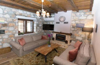 Petrines Villes Avramilias - Photo 74