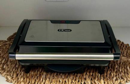 (1406) Studio Elegante com Vista Mar - Foto 27