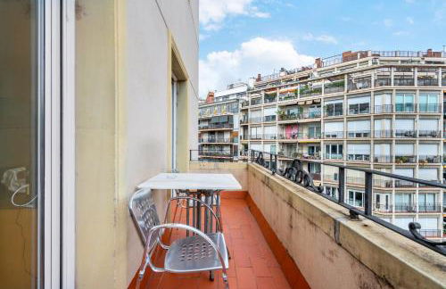 For couples, families and groups, Barcelona center - Photo 23