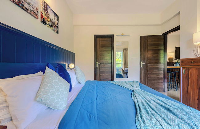 Alaya Stays Veera Marina 1BHK with Pool - Foto 14