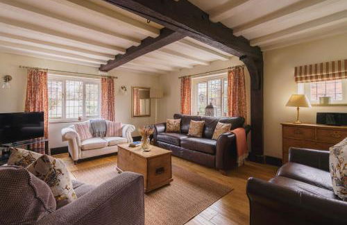 Half Way House, Clappersgate, sleeps 8 - Foto 17