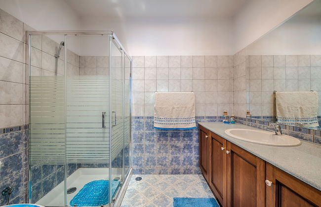 Maripaul Family Villa - Photo 14