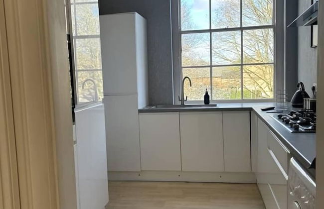 2 Bedroom Apartment kitchen and bathroom - Foto 8