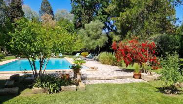 Appartement spacieux à Arles avec piscine et jardin partagé - Foto 1