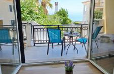 Seaview Luxury Apartment with private parking - Photo 15