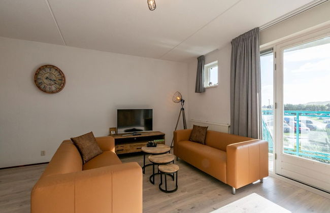 An Apartment That is Attractively Furnished - Foto 45