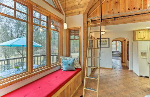 Peaceful Shasta Cascade Getaway on 15-Acre Ranch! - Foto 11
