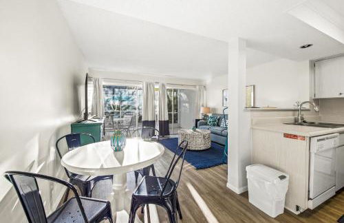 Coconuts Poolside #115 - Photo 12