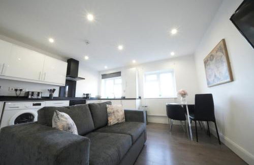 HEATHROW AIRPORT apartments-FREE parking-Free underground to and from Heathrow-30 min central London - Foto 39