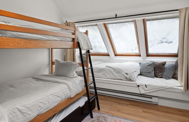 Clyde's Cabin 4 Bedroom Home - Foto 10