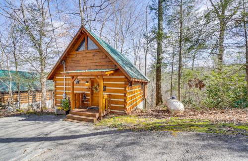 Honey Bear Pause Rural Escape with Porch and Hot Tub! - Foto 24