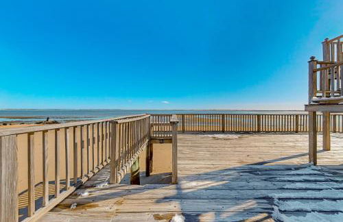 Jones Locker #10 - Foto 24