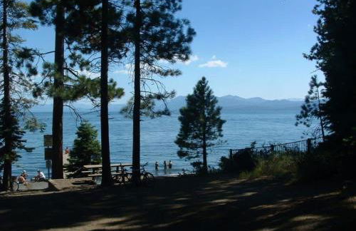 Handcrafted Tahoe Retreat Walk to Beach & Ski - Foto 40