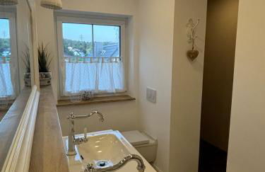 Landhausstübchen 105qm mit Balkon-2 Schlafzimmer-Bad-WC-WiFi-Kaffeemaschine-Waschmaschine-Trockner-Föhn-Handtücher und Bettwäsche-sehr familienfreundlich - Photo 43