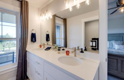 Balconies with Scenic River Views Hammond Townhome! - Foto 14