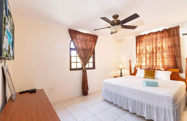 Beautiful 3br2 5BA Villa w Pool Close 2 Baby Beach - Foto 17