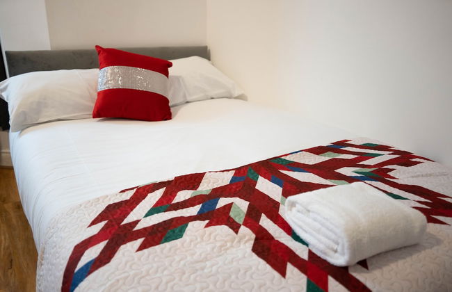 Carlton Residence Sleeps 6 - Photo 3