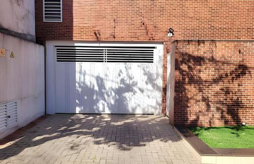 Apê Área Central c/ Churrasqueira, Varanda e Suíte - Foto 26