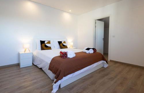 Casa Férias com Piscina Aquecida e Suítes Privadas - Foto 9