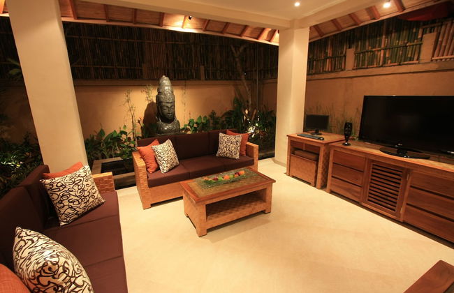 Villa Seriska Seminyak Bali - Photo 35