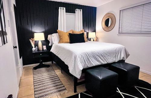 Pristine Full Sized Montrose Apartment Half Block to Menil Museum - Foto 16