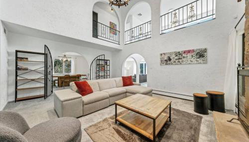 Mediterranean villa hot tub fire place•fire pit - Foto 3