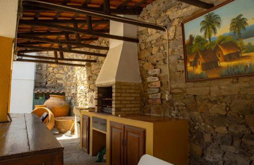 A Sobreirinha Jacuzzi e Pet Friendly - Foto 10