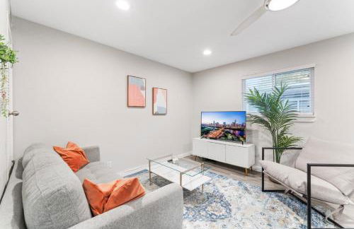 Prime West Downtown Studio and 1BR Suites w Free Parking, Washer, and Dryer - Foto 18