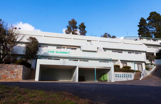 Summit 11 - Fabulous views and location - Photo 15