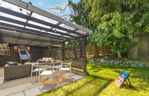 Family-Friendly 4BR Home with AC and Yard Near Airport - Foto 29