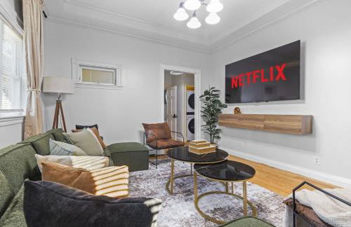 Boston 4BR Home with Parking BBQ Fire - Photo 10