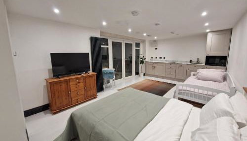 Garden Apartment, sleeps 4 - Foto 5