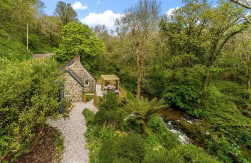 The Enchanted Cottage - Photo 25