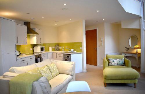 WEE SUZIE STAYS - Stunning George St Apartment - Foto 5