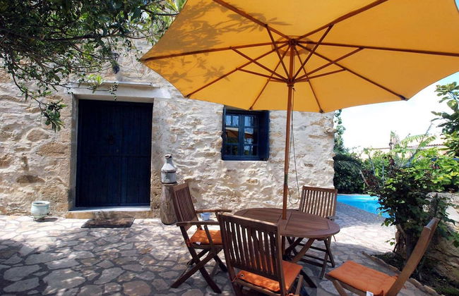 Villa Sofas - Photo 13