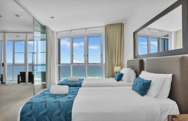 Reflection on the Sea - Foto 30