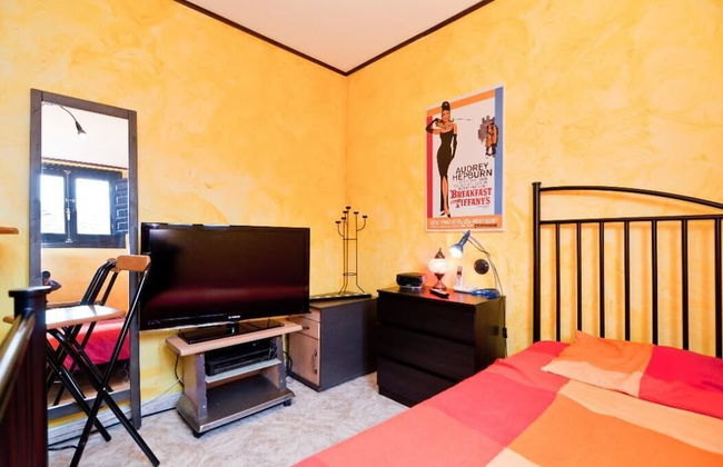 Chic & Sunny Apt. Historic District - Sol - Photo 4