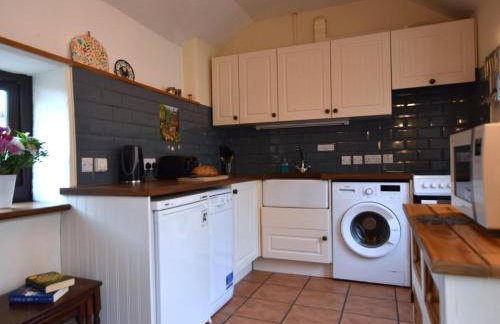 1 Bed in Holsworthy oc-wscot - Photo 5