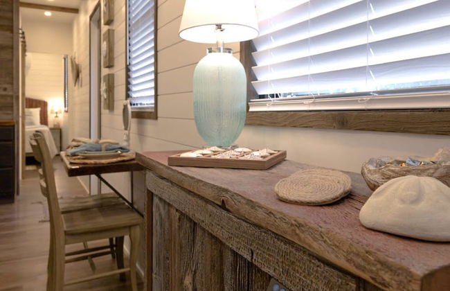 The Shoreline Container Tiny Home 12 min to Magnolia Baylor - Foto 30