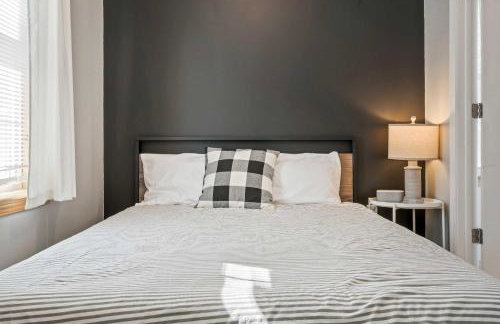 Lakefront Home with Private Beach Access & Hot Tub - Foto 69