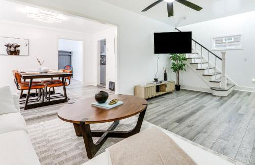 Walkable and Modern! Syracuse Home Near Campus - Foto 2