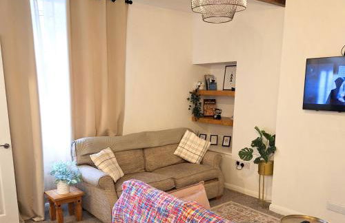 Two-bedroom Cottage - Sandstone Garden Patio - Free Parking - Pets Welcome - Foto 28