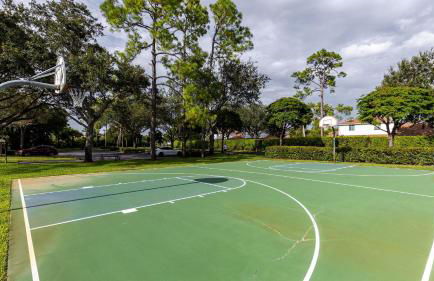 Private Pool Firepit Game Room Mins to Beaches Community Amenities Casa Solara by AvantStay - Foto 97