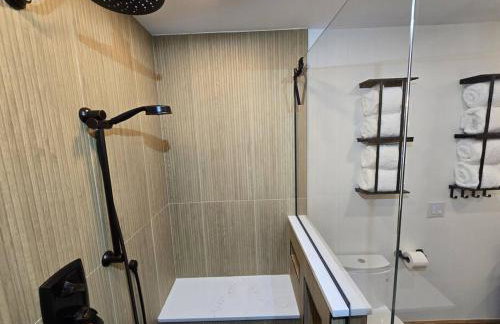 Pool Arcade Mtn Views Lake George Home Retreat WFH - Foto 23