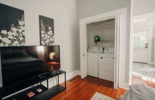 Modern 1BR Near Downtown & Augusta National - Foto 10