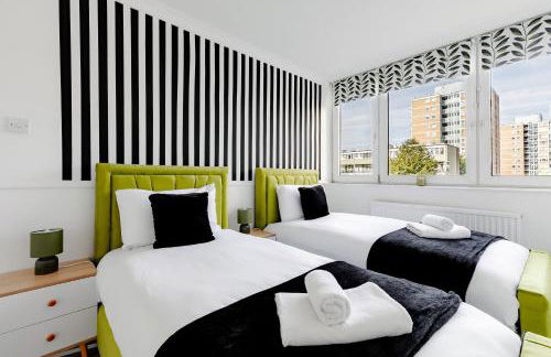 3BR Off A13 , Sleeps 6, 2mins to Langdon DLR,Free Parking - Photo 21