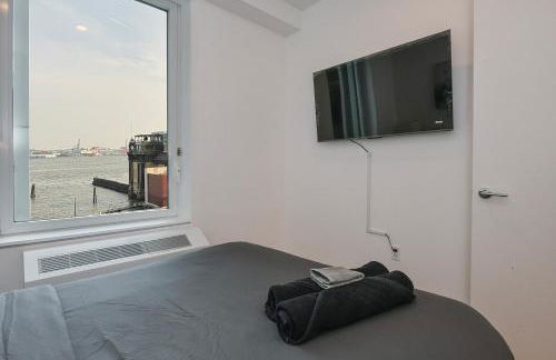 Contemporary Luxury 3BR 2BA Downtown NYC - Photo 15